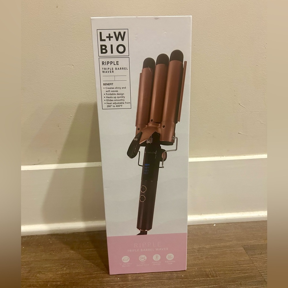 Luxe + Willow Ripple Triple Barrel Waver - Rose Gold